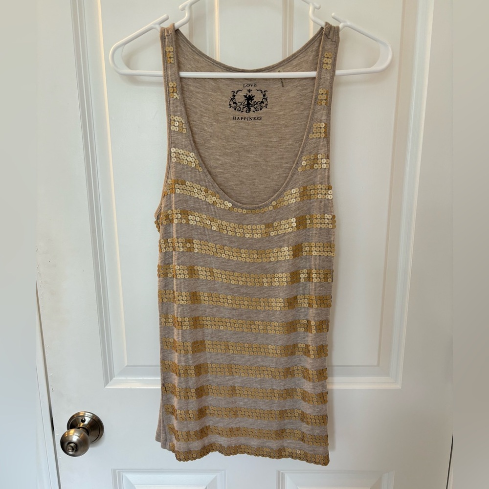 🌷Love Happiness (S) Tan and Gold Sequin Tank Top🌷